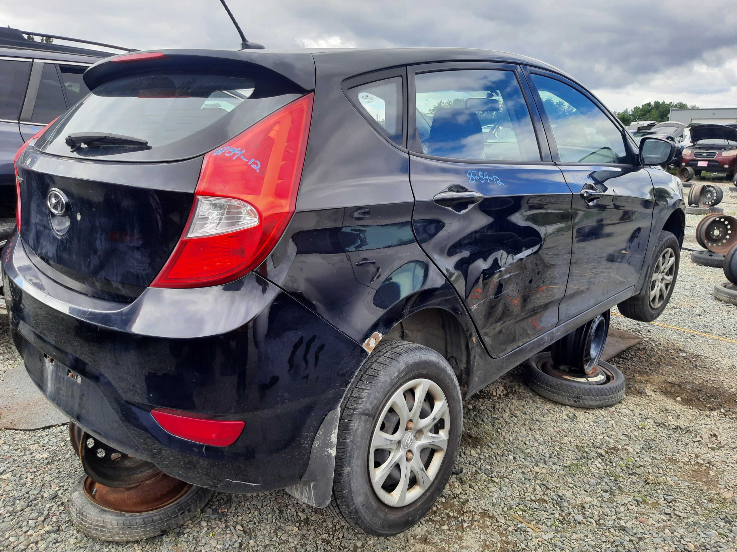 HYUNDAI ACCENT 2012