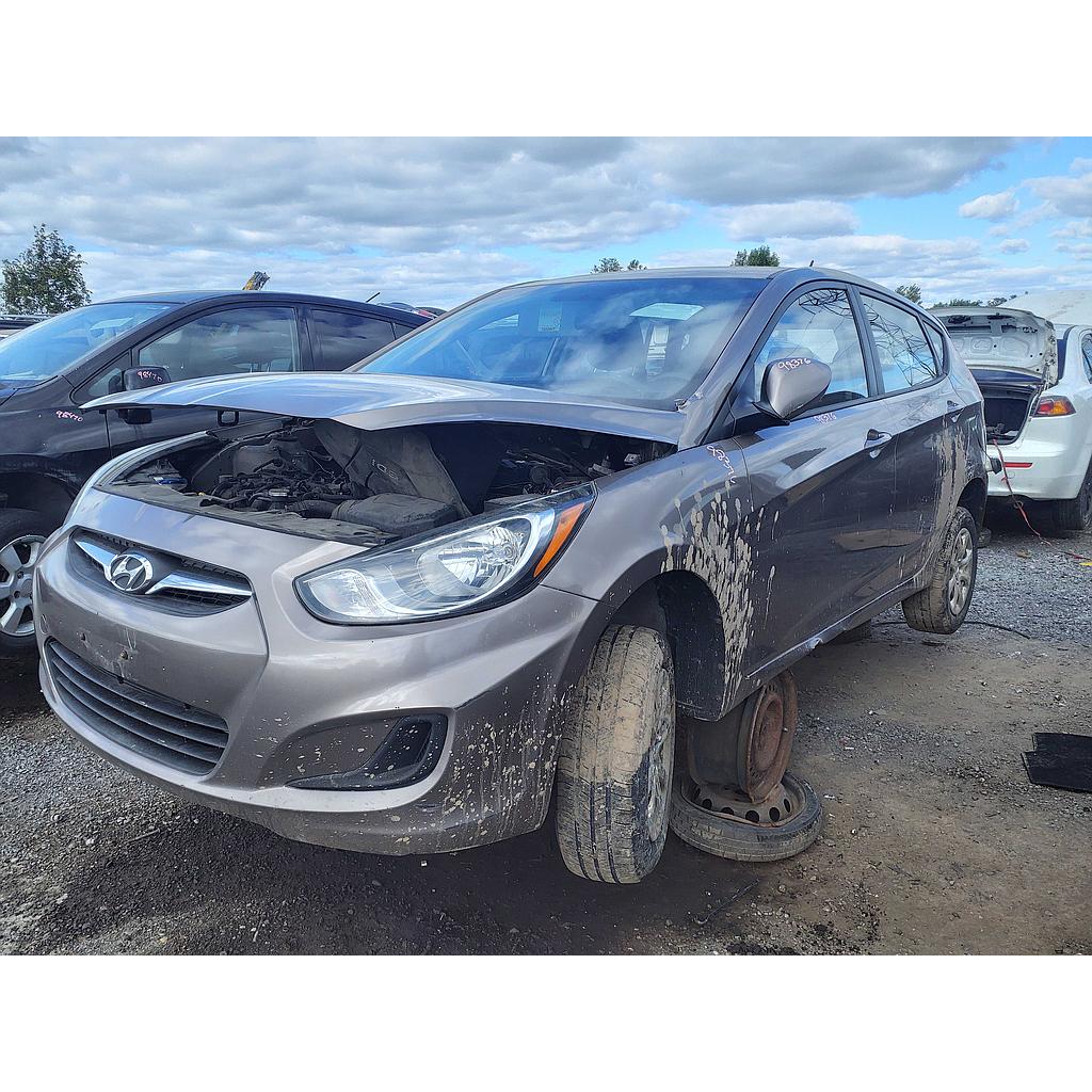HYUNDAI ACCENT 2012