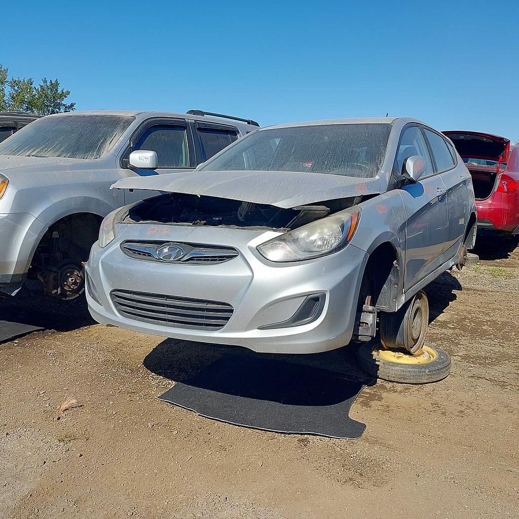 HYUNDAI ACCENT 2012