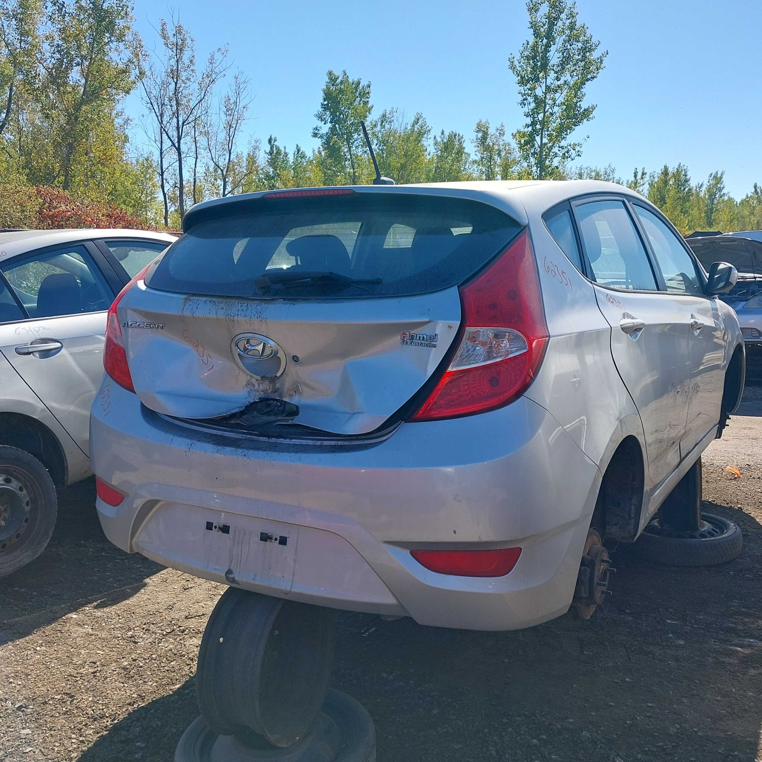 HYUNDAI ACCENT 2012