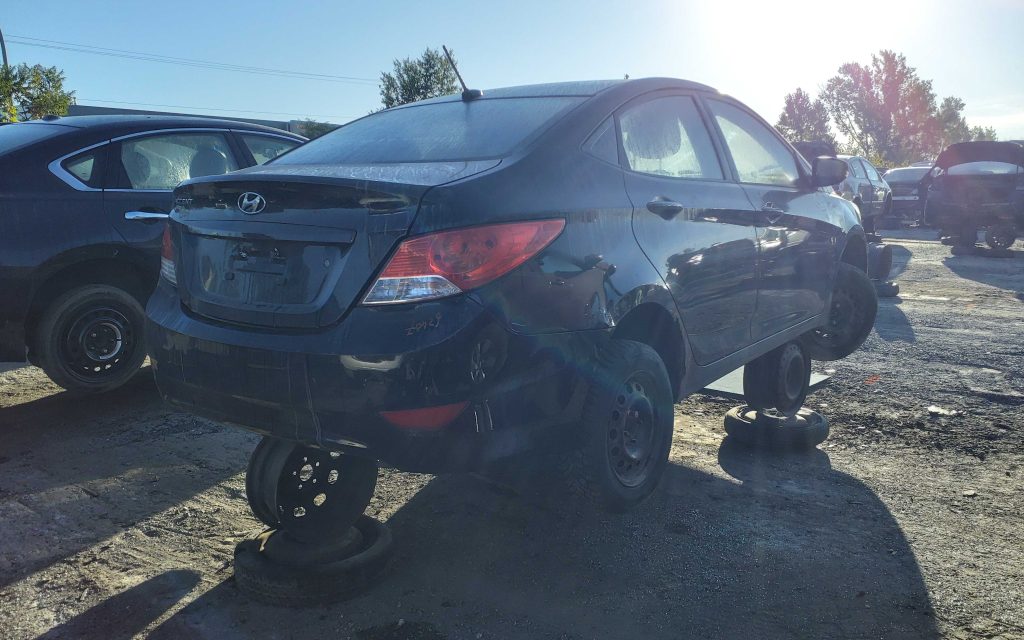 HYUNDAI ACCENT 2012