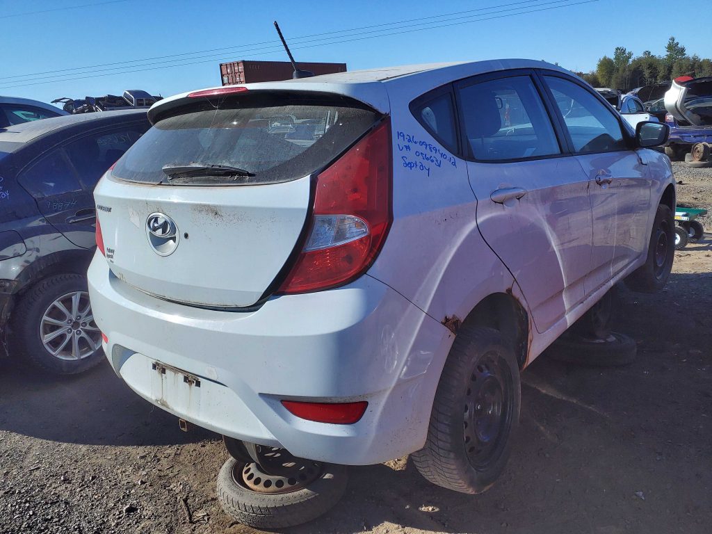HYUNDAI ACCENT 2012