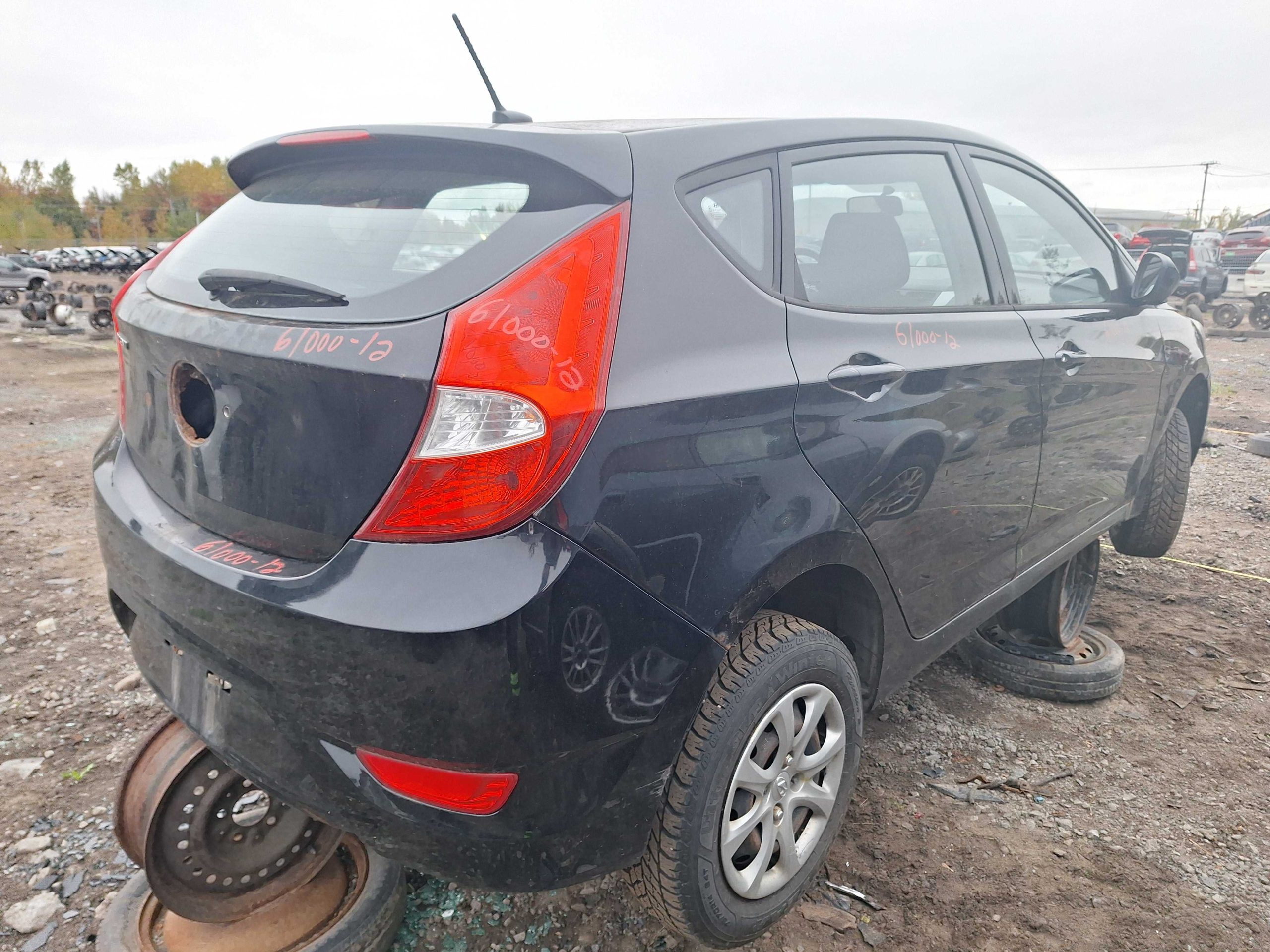 HYUNDAI ACCENT 2012
