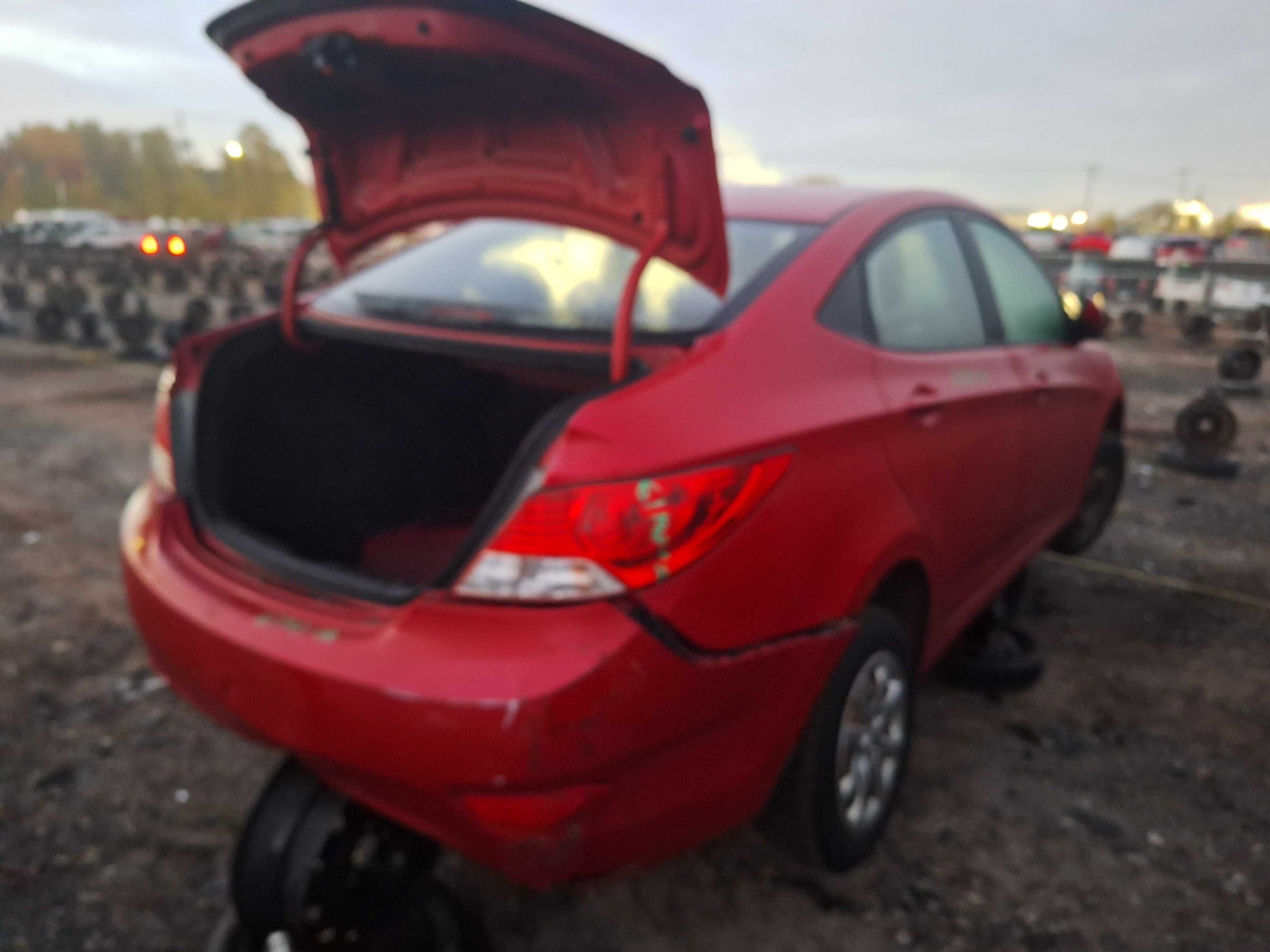 HYUNDAI ACCENT 2012
