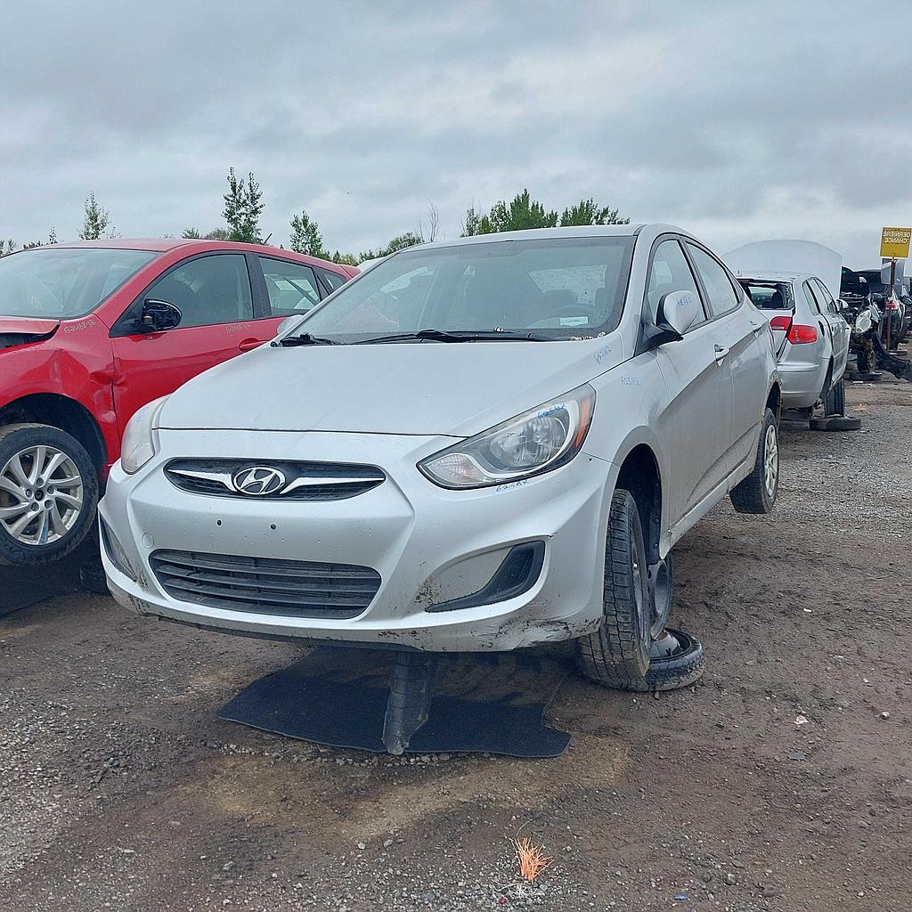 HYUNDAI ACCENT 2013