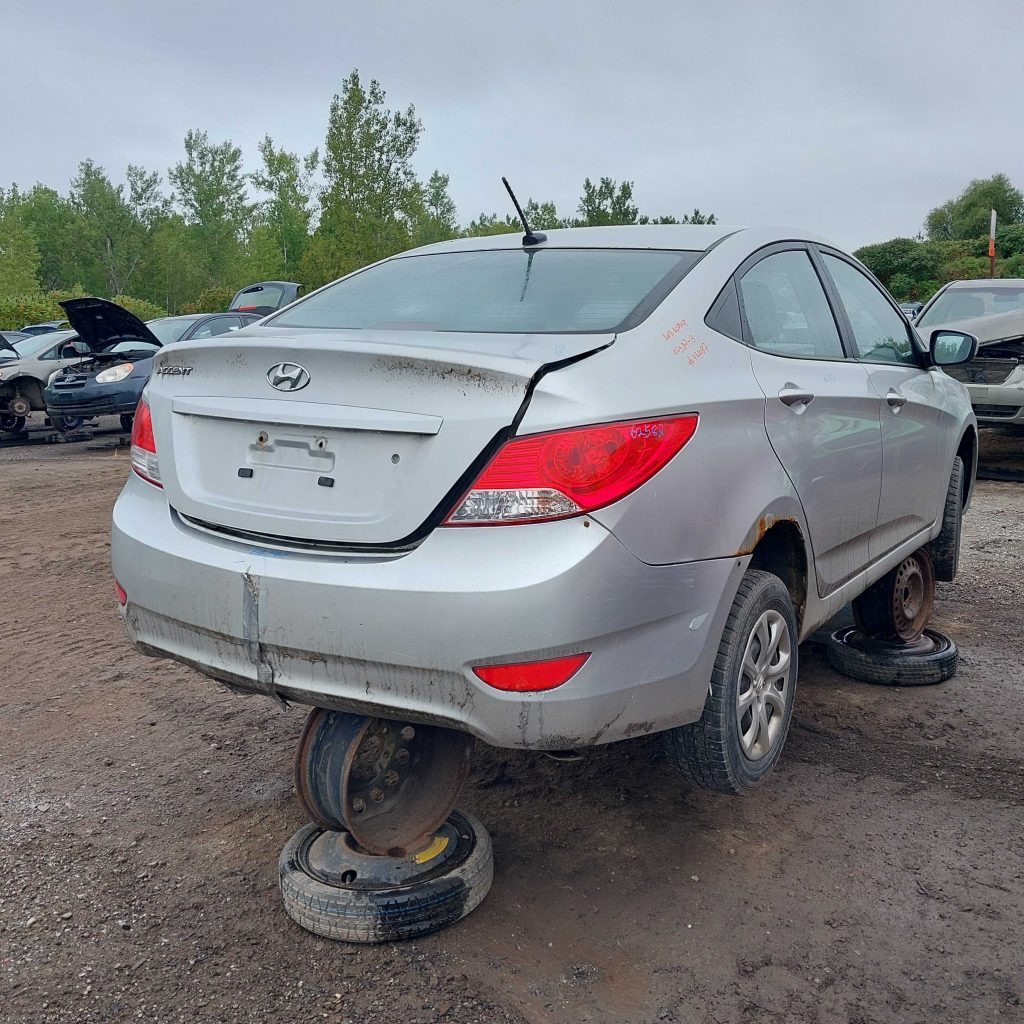 HYUNDAI ACCENT 2013
