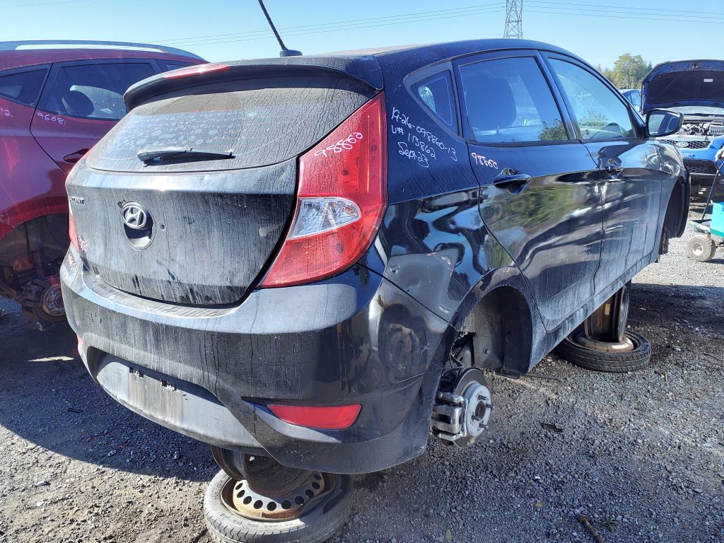 HYUNDAI ACCENT 2013