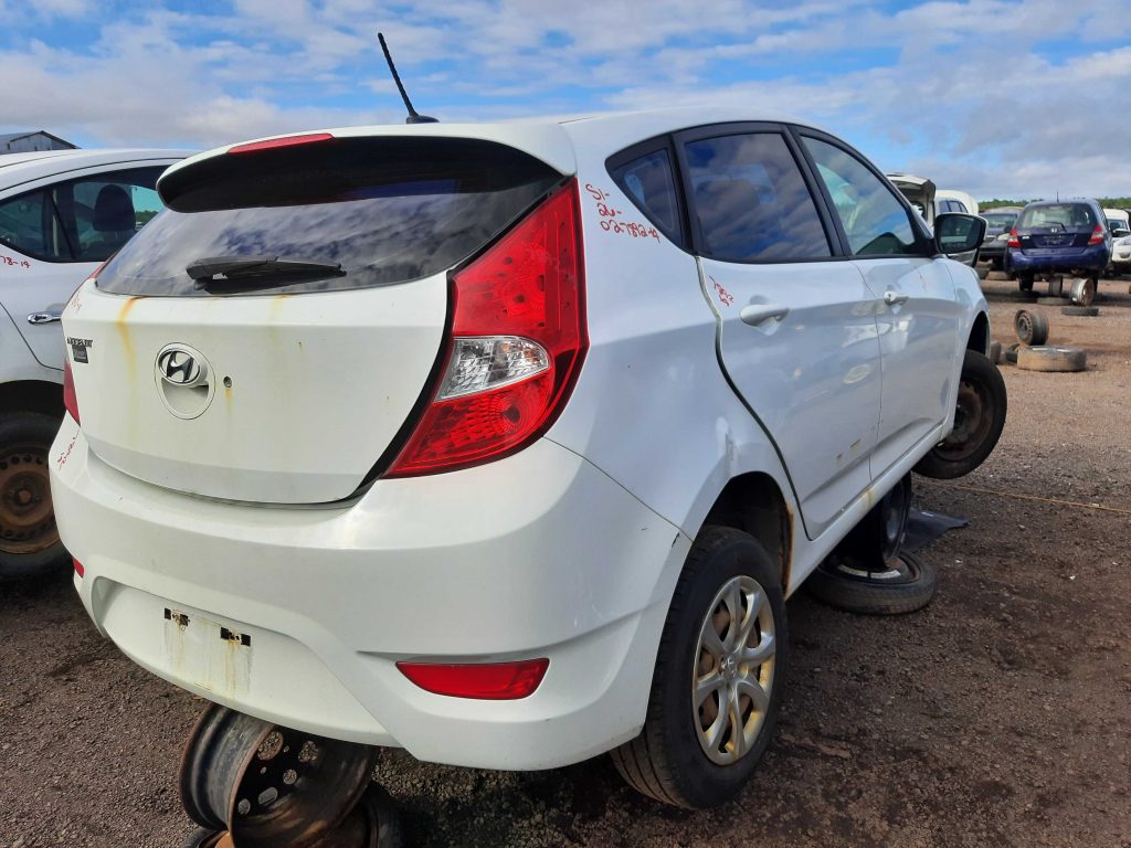 HYUNDAI ACCENT 2014