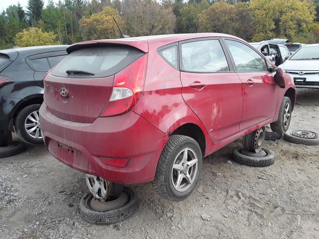 HYUNDAI ACCENT 2015