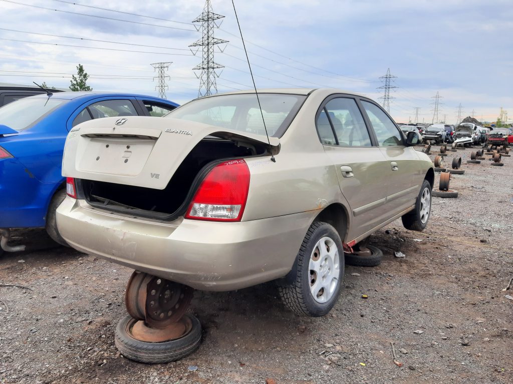 HYUNDAI ELANTRA 2003