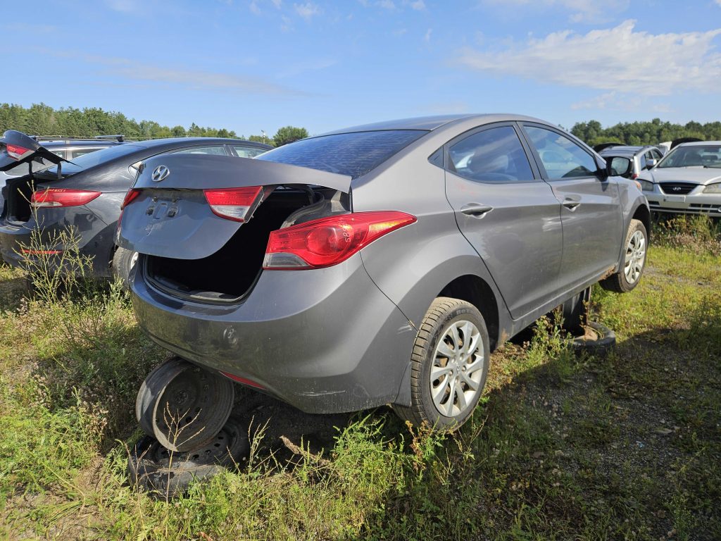 HYUNDAI ELANTRA 2011