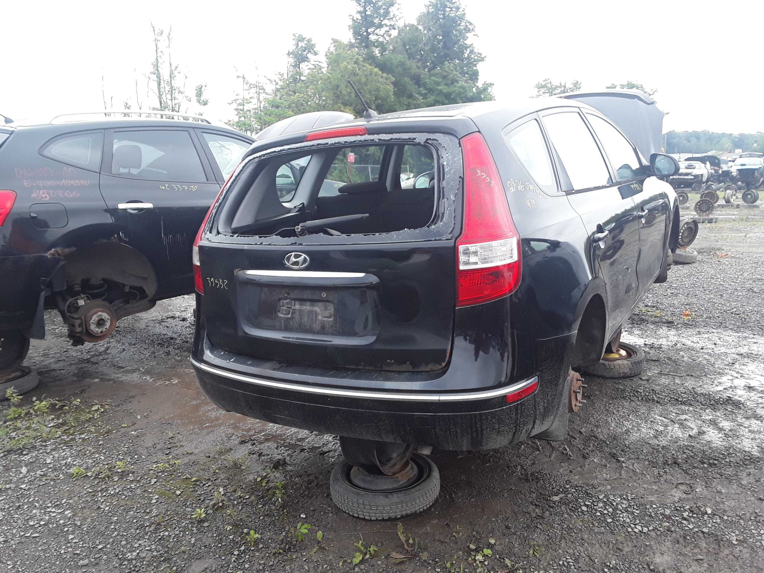 HYUNDAI ELANTRA 2011