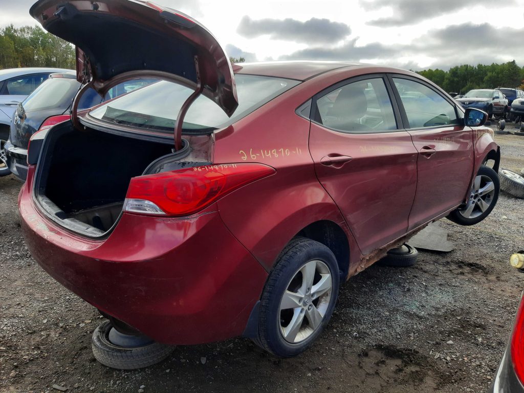 HYUNDAI ELANTRA 2011