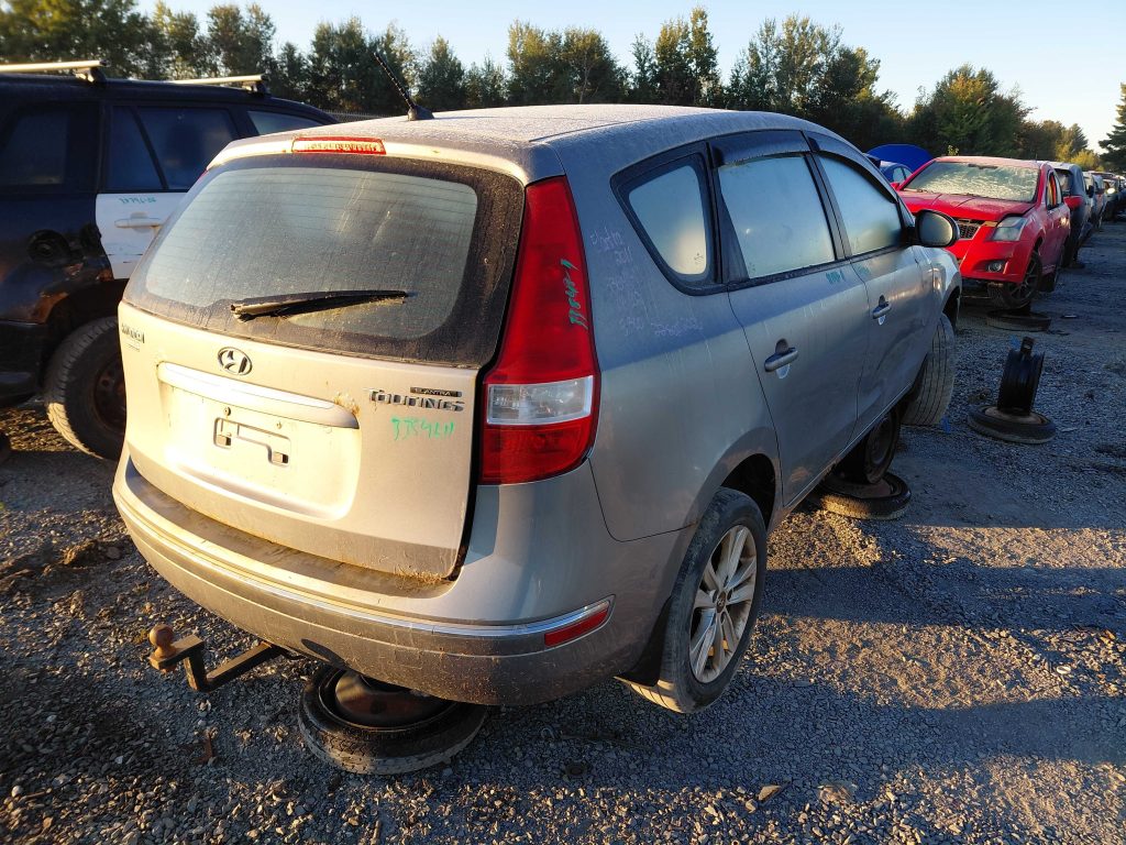 HYUNDAI ELANTRA 2011