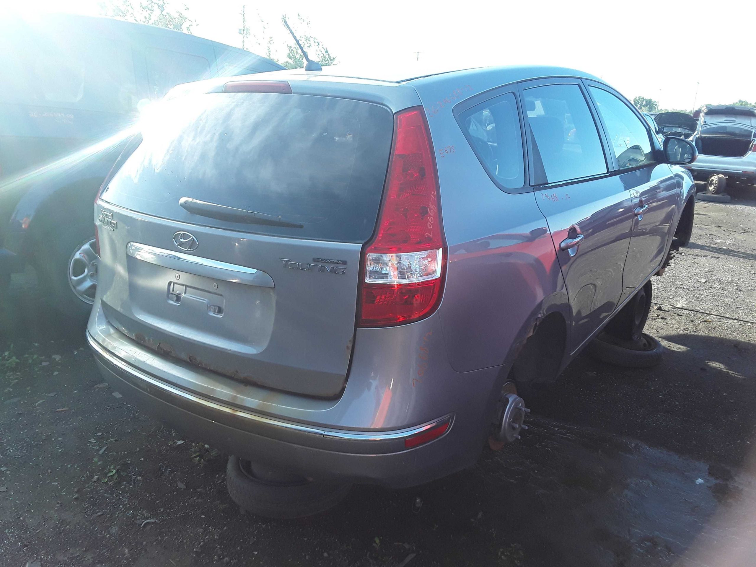 HYUNDAI ELANTRA 2012