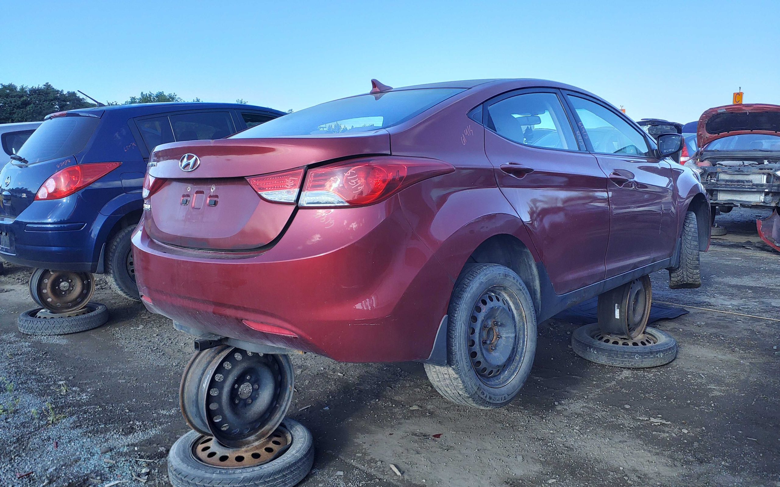 HYUNDAI ELANTRA 2012