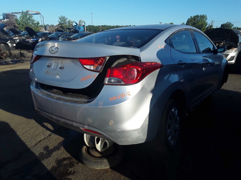 HYUNDAI ELANTRA 2012