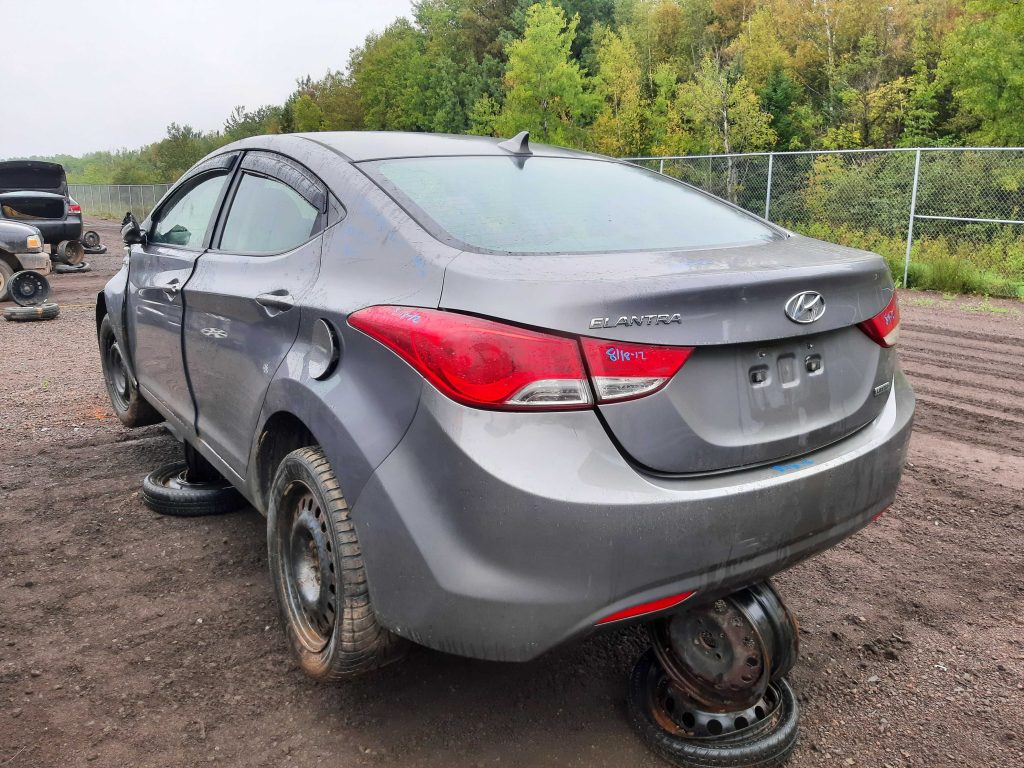 HYUNDAI ELANTRA 2012