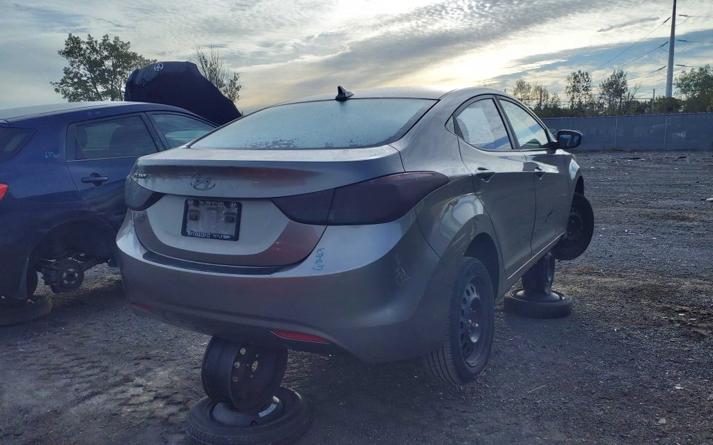 HYUNDAI ELANTRA 2012