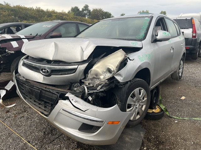 HYUNDAI ELANTRA 2012