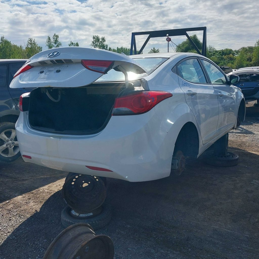 HYUNDAI ELANTRA 2013
