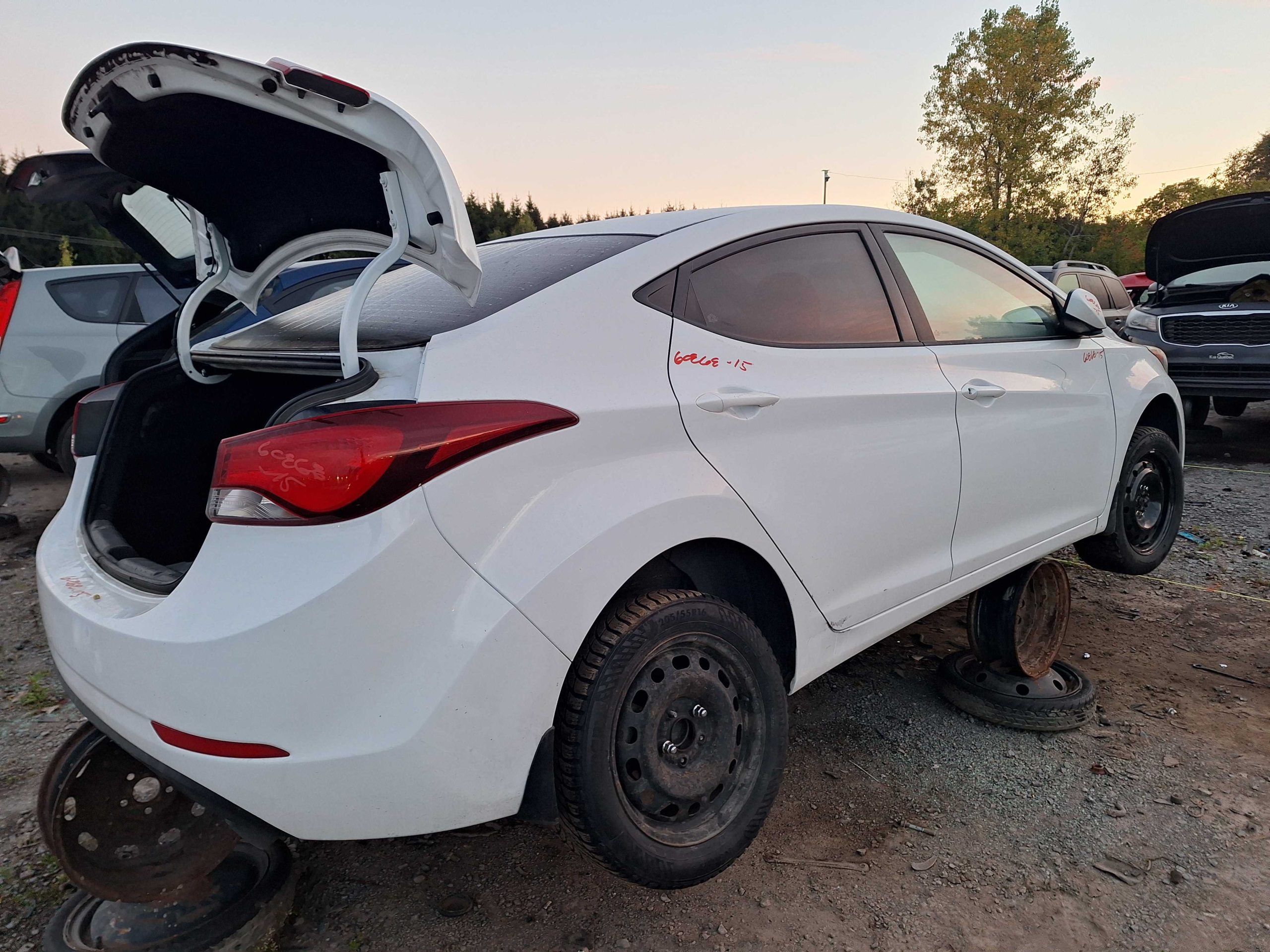 HYUNDAI ELANTRA 2015