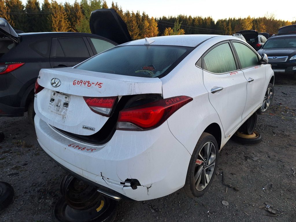 HYUNDAI ELANTRA 2015