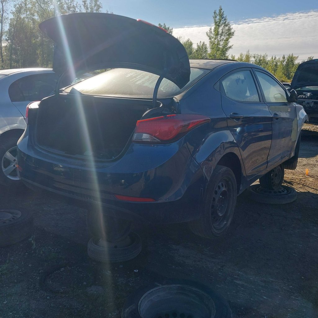 HYUNDAI ELANTRA 2015