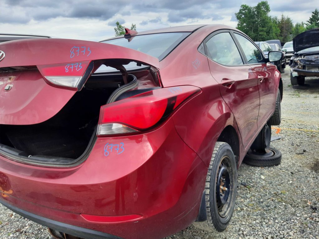 HYUNDAI ELANTRA 2016