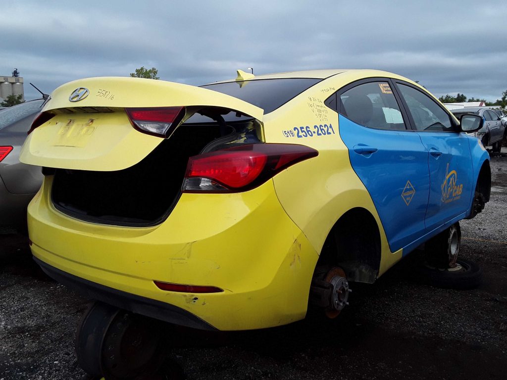HYUNDAI ELANTRA 2016