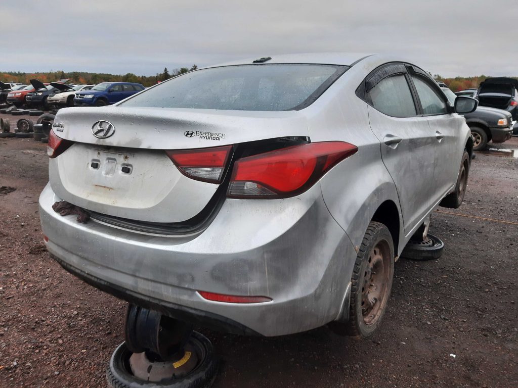 HYUNDAI ELANTRA 2016