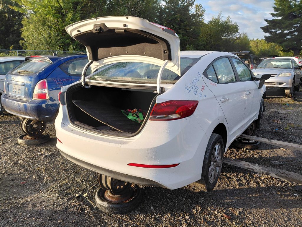 HYUNDAI ELANTRA 2018