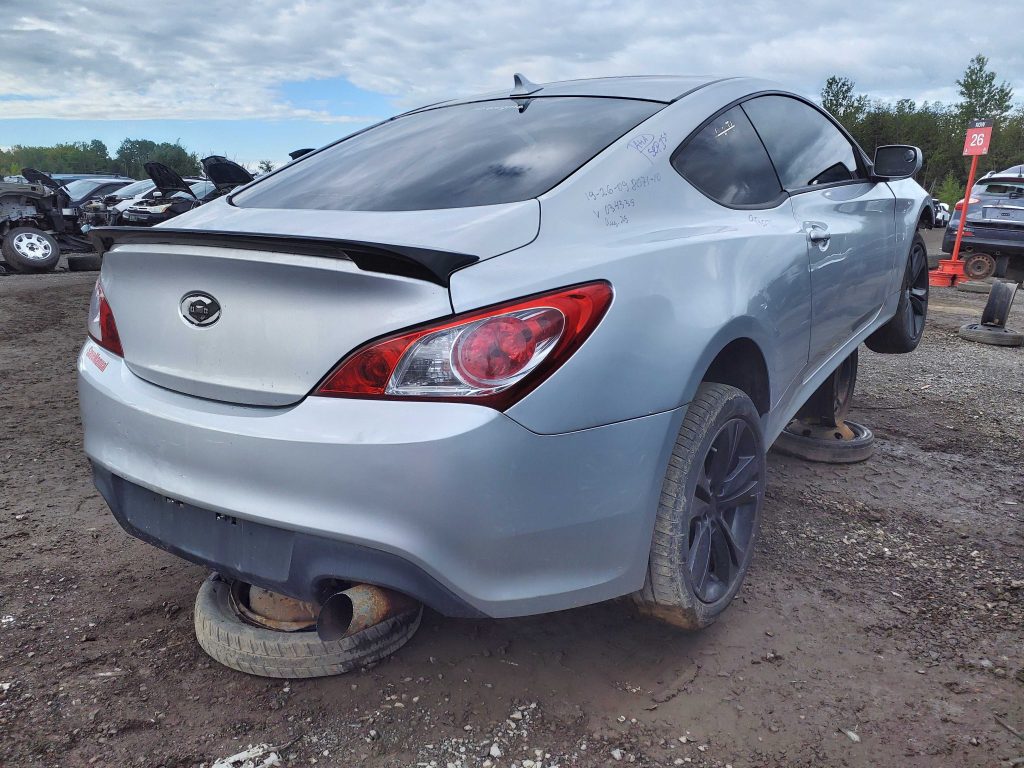 HYUNDAI GENESIS 2010