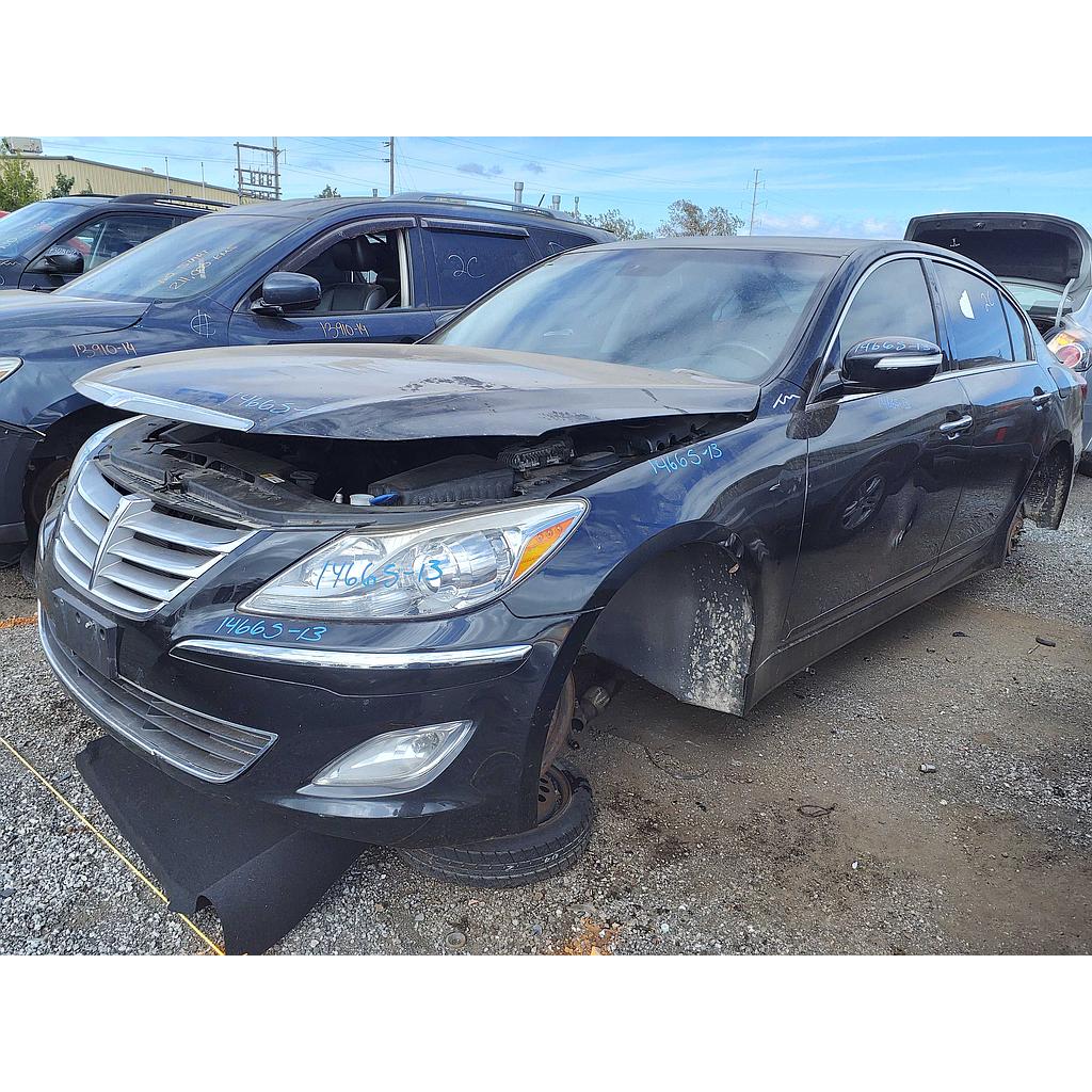 HYUNDAI GENESIS 2013