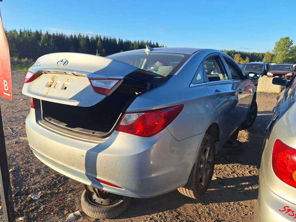 HYUNDAI SONATA 2011