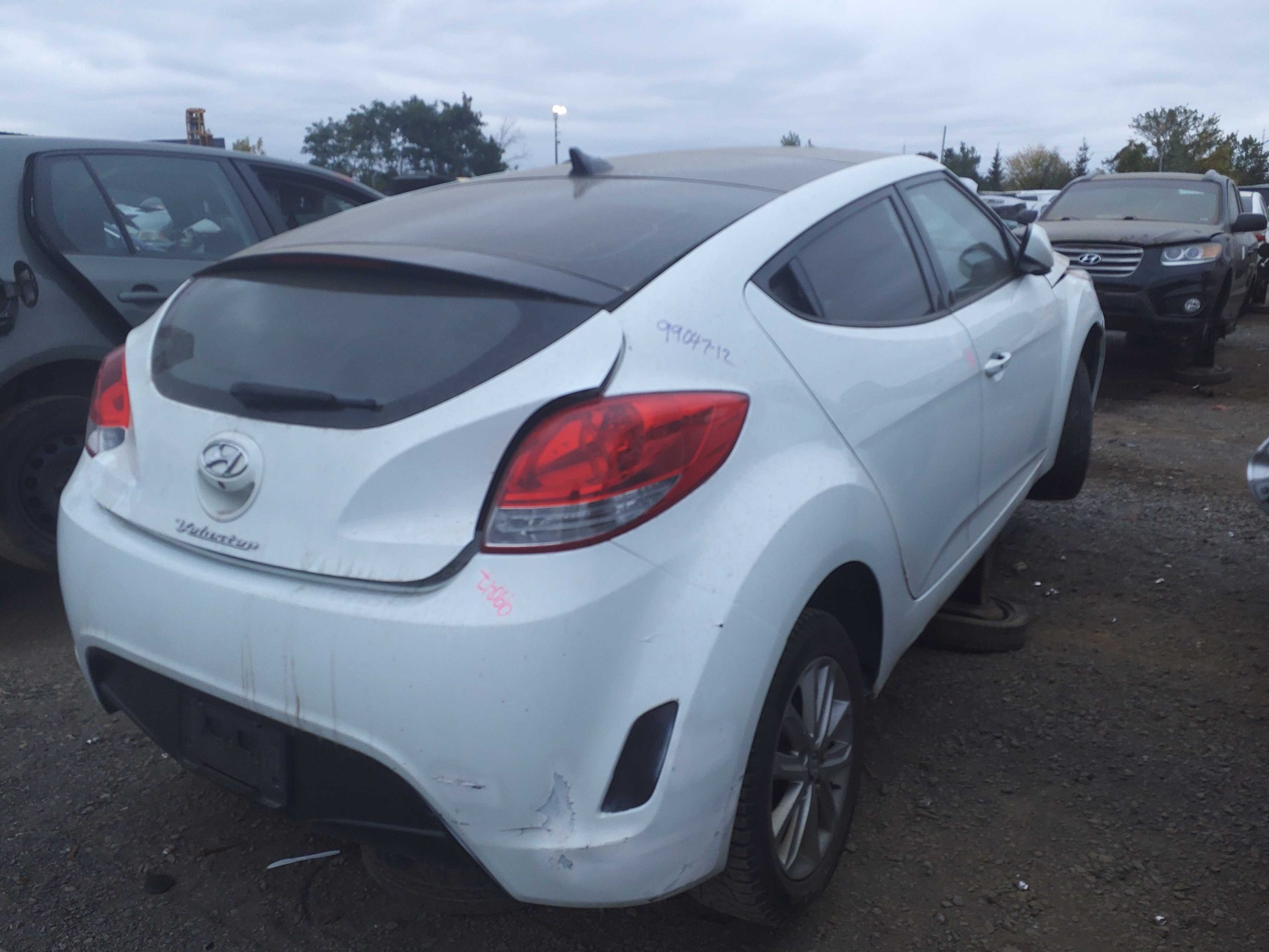 HYUNDAI VELOSTER 2012