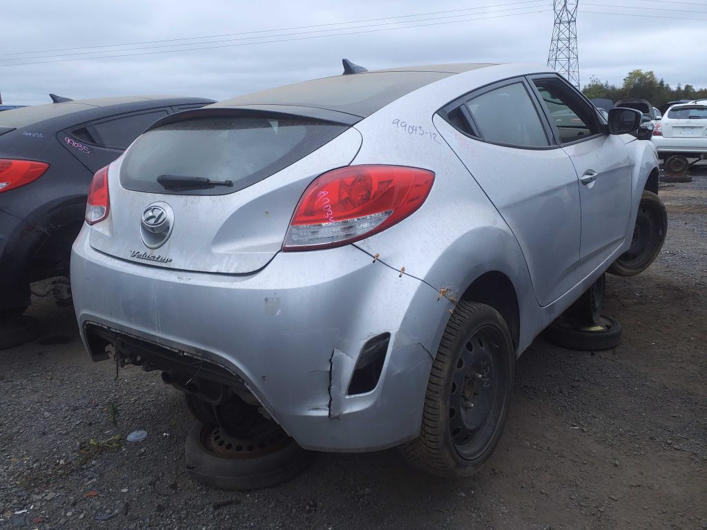 HYUNDAI VELOSTER 2012