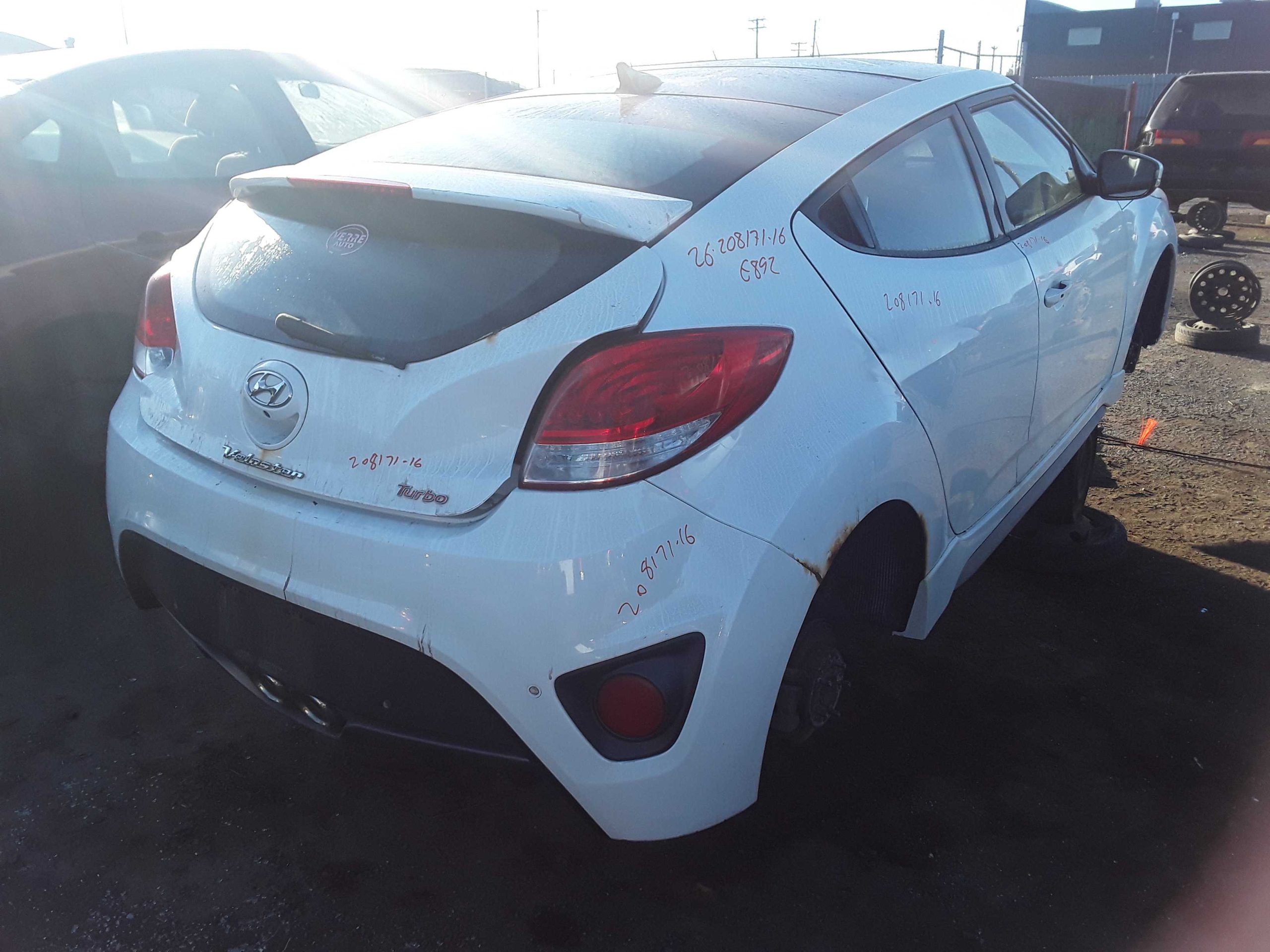 HYUNDAI VELOSTER 2016