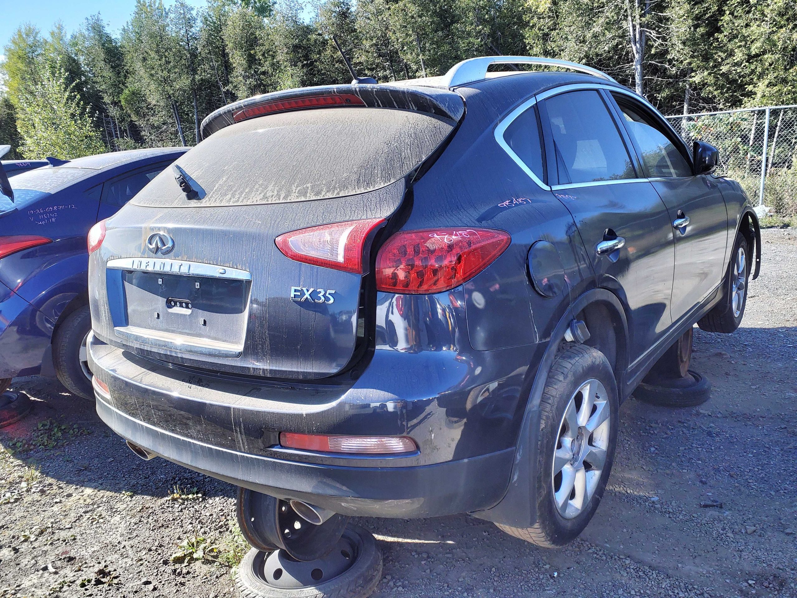 INFINITI EX35 2010