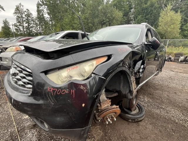 INFINITI FX35 2011