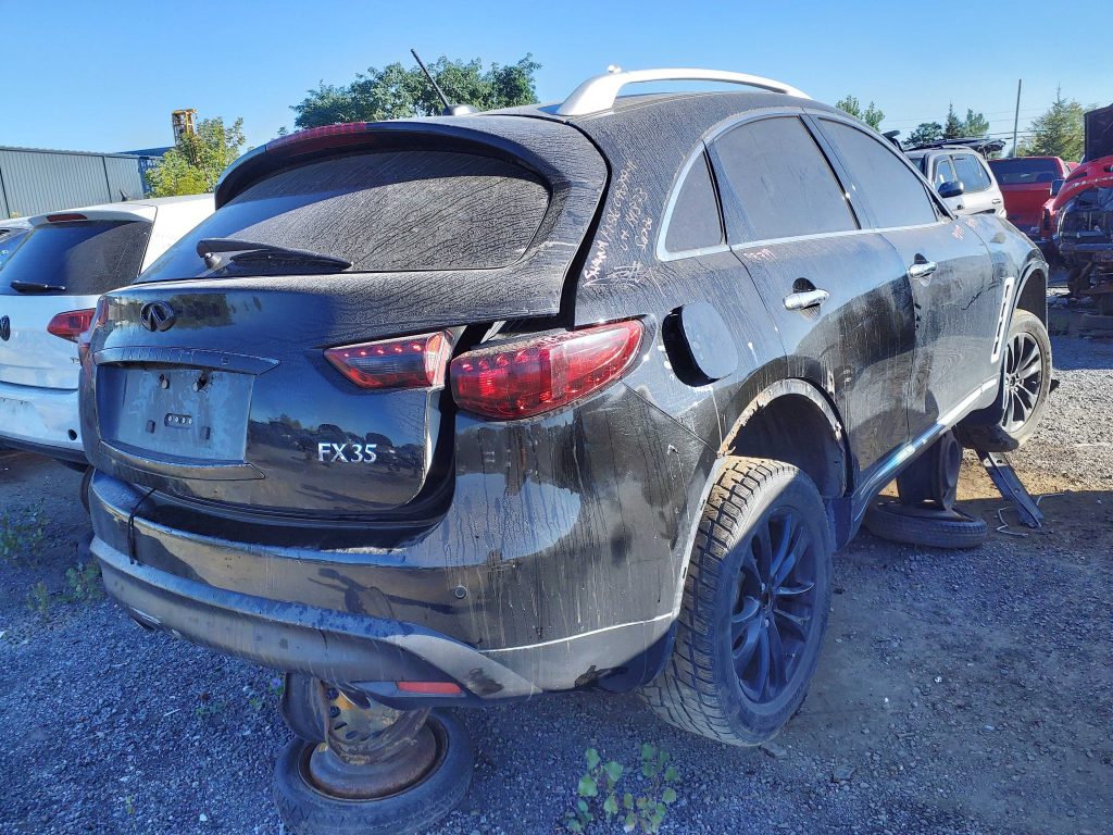 INFINITI FX35 2011