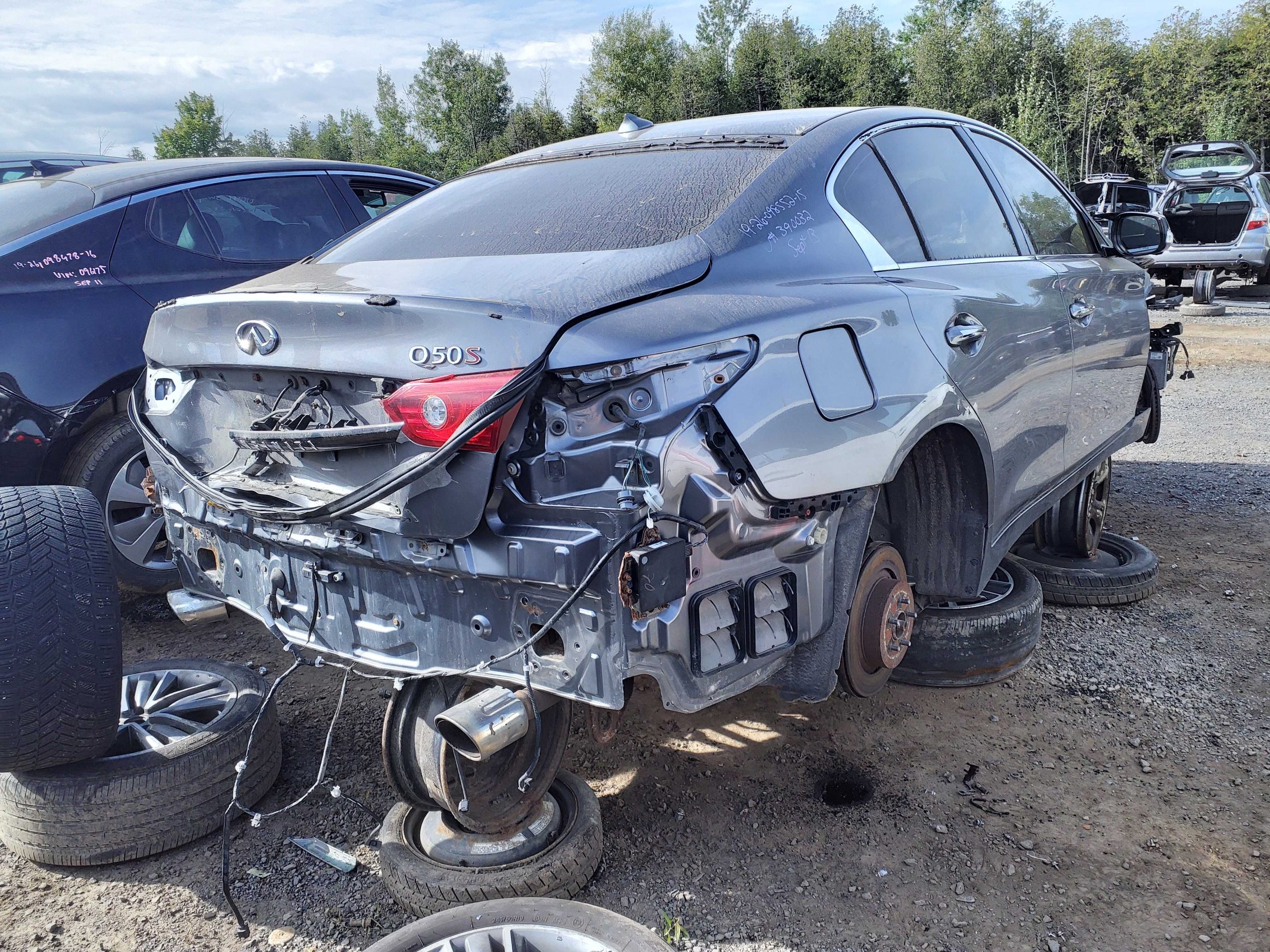 INFINITI Q50 2015