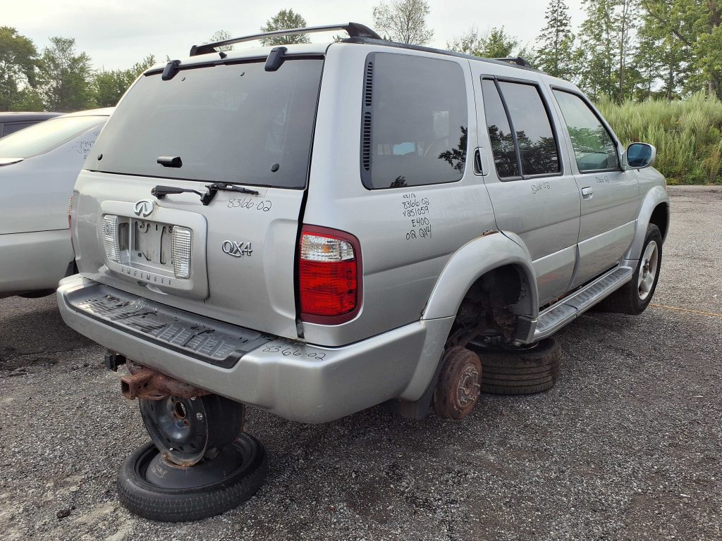 INFINITI QX4 2002
