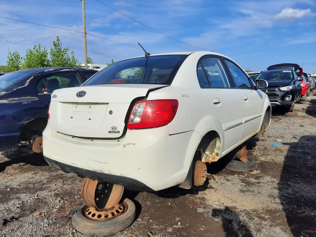 KIA RIO 2010