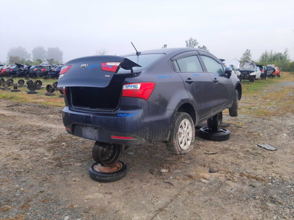 KIA RIO 2015
