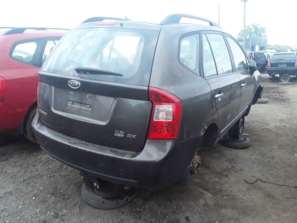 KIA RONDO 2009