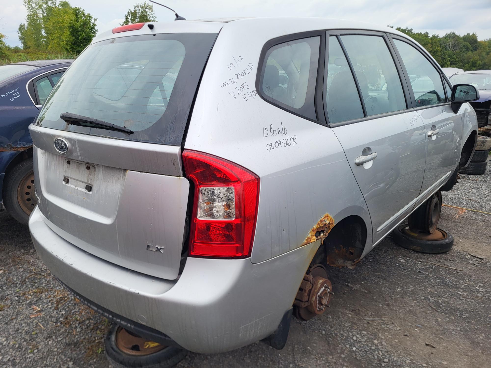 KIA RONDO 2010