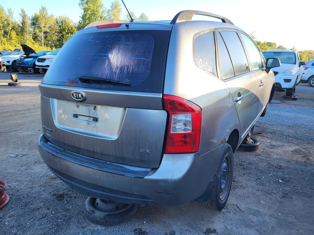 KIA RONDO 2010