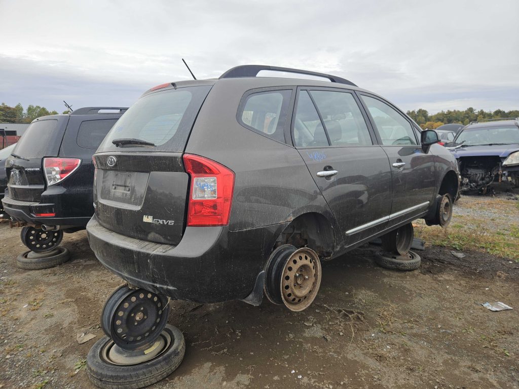 KIA RONDO 2010