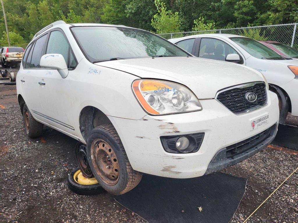 KIA RONDO 2011